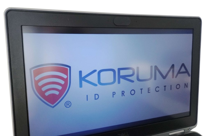 Zaślepka na Kamerę w Laptopie i Tablecie, Ruchoma Osłona / zakrywka (Czarna)
