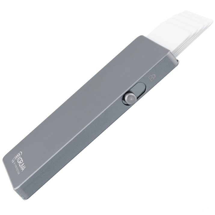 Aluminiowy portfel z wysuwanymi kartami i ochroną kart zbliżeniowych (ciemny szary)