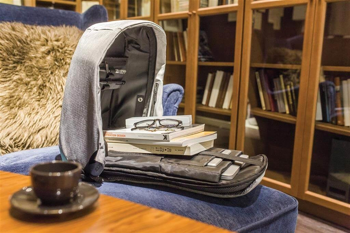 Plecak antykradzieżowy na laptopa oraz tablet Bobby Compact (Szary-Miętowy)