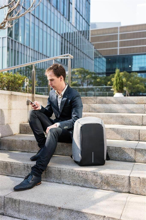 Plecak antykradzieżowy na laptopa oraz tablet Bobby Compact (Szary-Czarny)